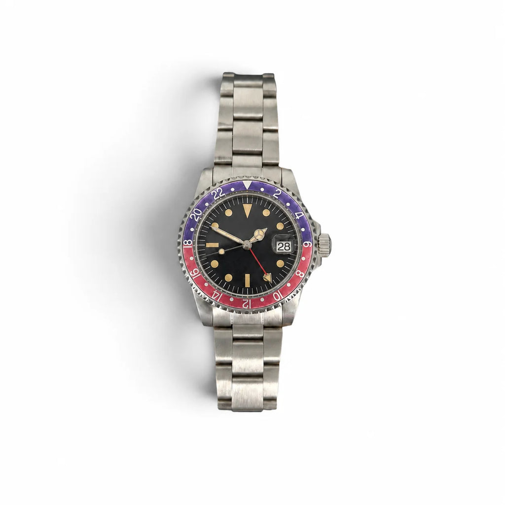 39.5mm vintage red-blue GMT automatic watch with aged black dial and steel bracelet