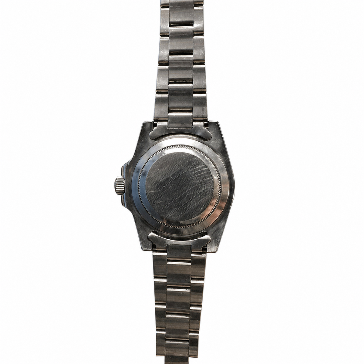 Rear view of the 40mm military-style diver and three-link steel bracelet