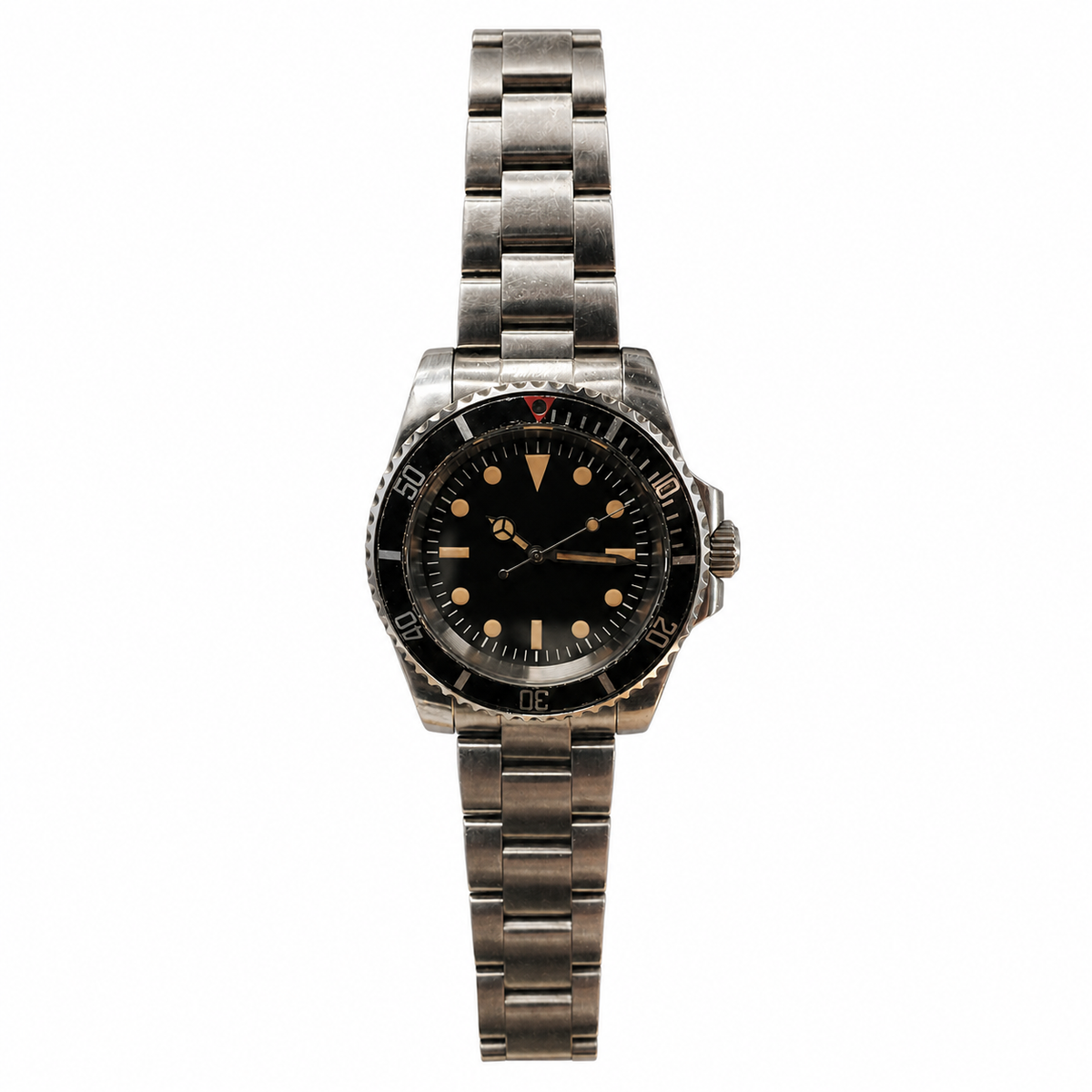 40mm aged military diver automatic watch with no-logo black dial and steel bracelet