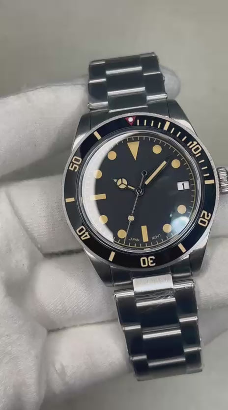 39mm Vintage Black-Bezel Automatic Dive Watch – NH35