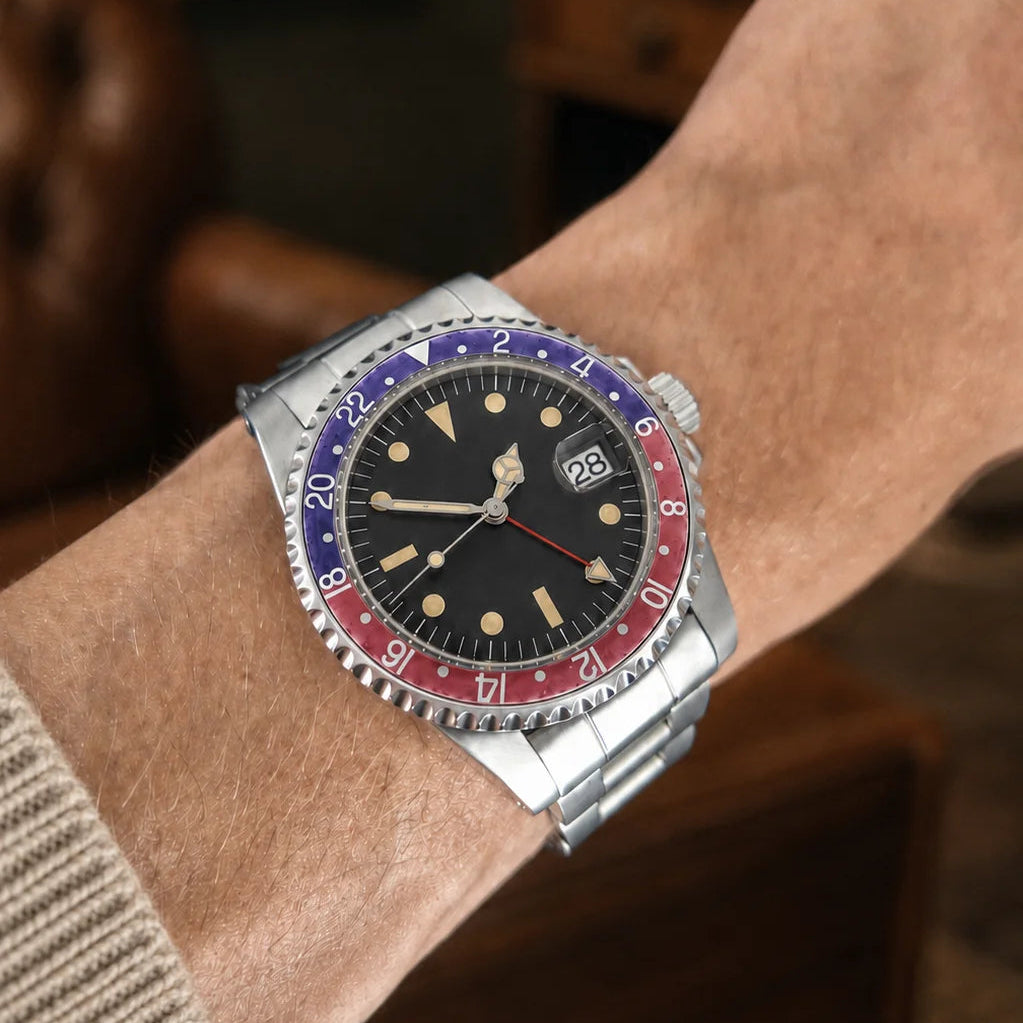 39.5mm vintage red-blue GMT automatic watch worn on the wrist